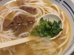 -鑫花溪牛肉米粉(东环大润发店)