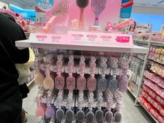 -名创优品(山东青岛华润万象城店)