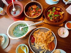 -有红鸡毛店·川菜(建设路店)