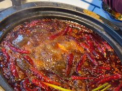-爱你您·自家鱼塘·活水喷泉鱼火锅(八里店)