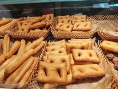 -胖东来生活广场(健康路店)