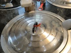 -边江铁锅炖鱼(振八街店)