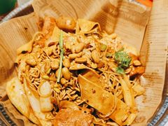 -红渡小香·牛肉麻辣香锅(车站南路店)