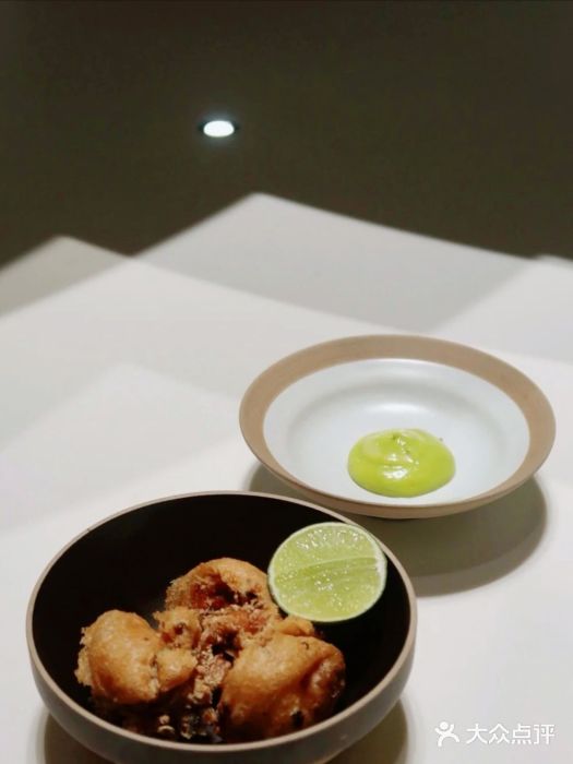 胡麻(静安嘉里店)傣味炸鸡图片