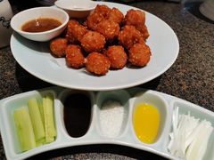 干炸小丸子-真地道京味府·鲜橙烤鸭·北京菜(朝外大街东大桥店)