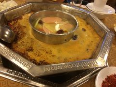 鸳鸯锅-山城年华老火锅(玉林店)