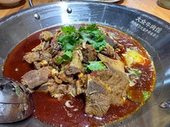 -大众跷脚牛肉馆·非遗传承单位(峨眉山店)