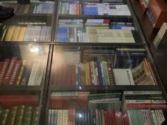 -钟书阁(松江泰晤士小镇店)