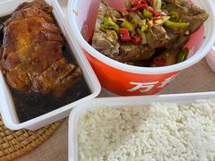 -万和春排骨砂锅米饭(新业广场店)