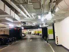 -兴业太古汇·停车场