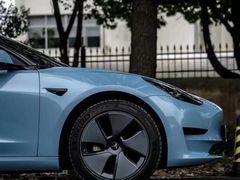 -TESLA 特斯拉(广州天环广场体验店)