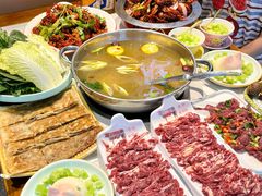 -乡土黄·鲜牛肉火锅·小龙虾(兴业街店)