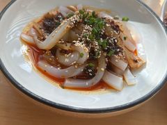-渝信川菜 · 川味家常菜(财富购物中心店)