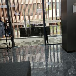 -米可造型烫发染发