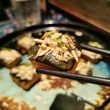 从西湖边到市区
