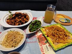 -肥肥虾庄·金牌油焖大虾(杨园滨江时代walk店)
