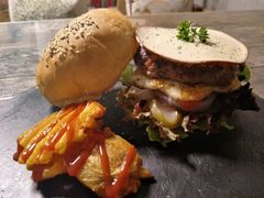 -HIGH FIVE哈福手工汉堡(桂林路店)