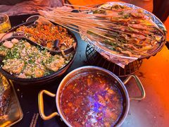 -何师烧烤Pro ·江湖川菜·小龙虾·精酿(太古里旗舰店)