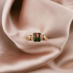 -威德钻石-克拉钻大本营(南京东路店)