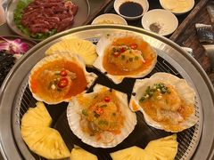 -围炉肉舍•炭烤活鳗•丹东海鲜烤肉(步行街店)