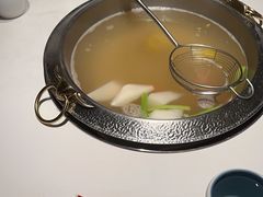 -左庭右院鲜牛肉火锅(金山万达店)