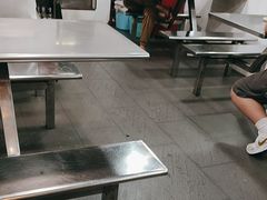 -华香鹅快餐店
