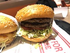 -The Habit Burger Grill 哈比特汉堡(复兴soho店)