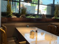 靠窗位-花园茶楼(兴城西路店)