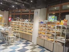 面包甜点陈列柜-85度C(生甜甜圈研究工坊·上海平凉店)