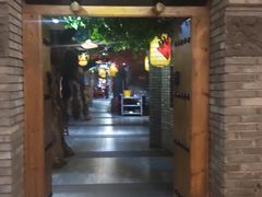 门面-艳阳天民俗村(公园路店)