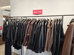 -URBAN REVIVO(上海中庚漫游城店)