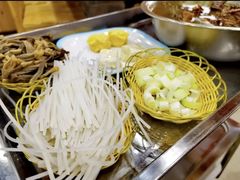 -屯老二农家铁锅炖·行业领军者(梅江店)