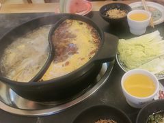 -沸炉重庆老火锅(军事博物馆店)