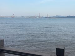 -鹰龙海畔度假酒店(咸祥店)