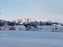 -丝绸之路山地度假区滑雪场