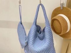 -浙江华贸鞋业服饰城