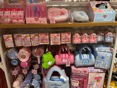 -名创优品(山东青岛华润万象城店)