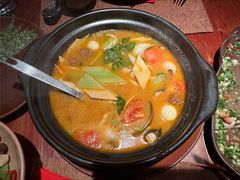 云南酸辣鱼锅-花马天堂云南餐厅 Lost Heaven(高邮路店)