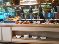 -大中华希尔顿酒店-念自助餐·嗨啤·小龙虾