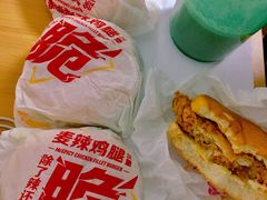 -麦当劳(新华路步步高店)