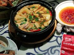 -卢大鲜鱼头捞饭(美利广场店)