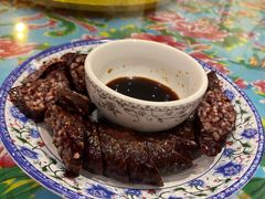 -闯关东东北农家菜(崂山石老人店)