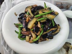 豆角烧茄子-新新湘菜馆(新中街二条店)