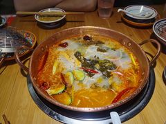 -洱火云南酸菜牛肉火锅(石景山当代商城店)