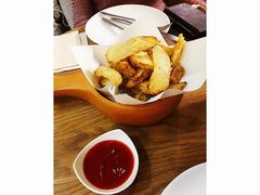 -HIGH FIVE哈福手工汉堡(桂林路店)