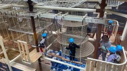 -PIPIKINGDOM皮皮王国欢乐号(欢乐海岸购物中心店)