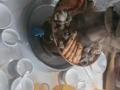 -一口猪海鲜浑锅·东北家常菜