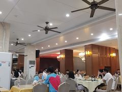 -鹏城人家海鲜酒家·23年老字号(较场尾店)