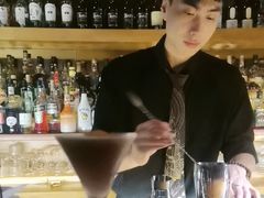 -145号U&Lounge Bar