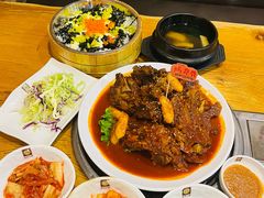 -喇喇排骨火锅·传统韩式脊骨汤(望京西园总店)